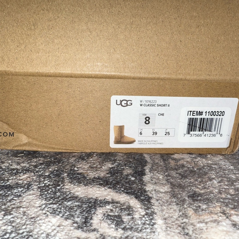🩷Women’s Size 8 Classic UGG Short Boots Worn Twice - Picture 6 of 8